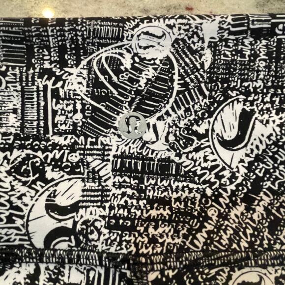 Lululemon Wunder Under Leggings 4 - Picture 4 of 5